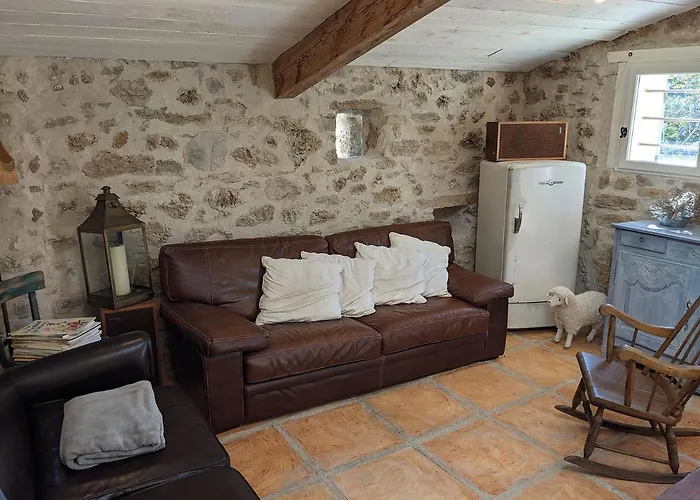 Bergerie éco-gîte Serre Rouge